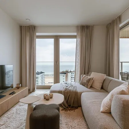 Beachfront Bliss - Stunning Sea Views & Balcony Oostende