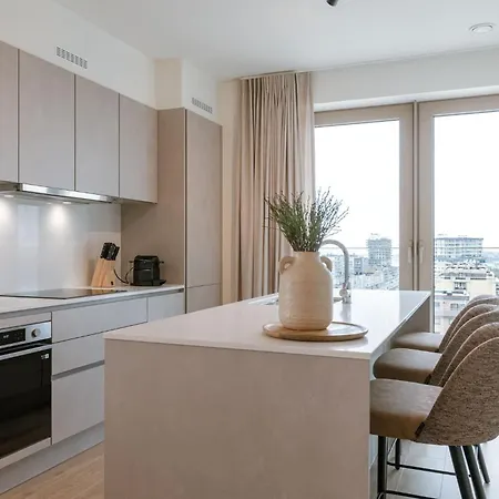 Beachfront Bliss - Stunning Sea Views & Balcony Oostende
